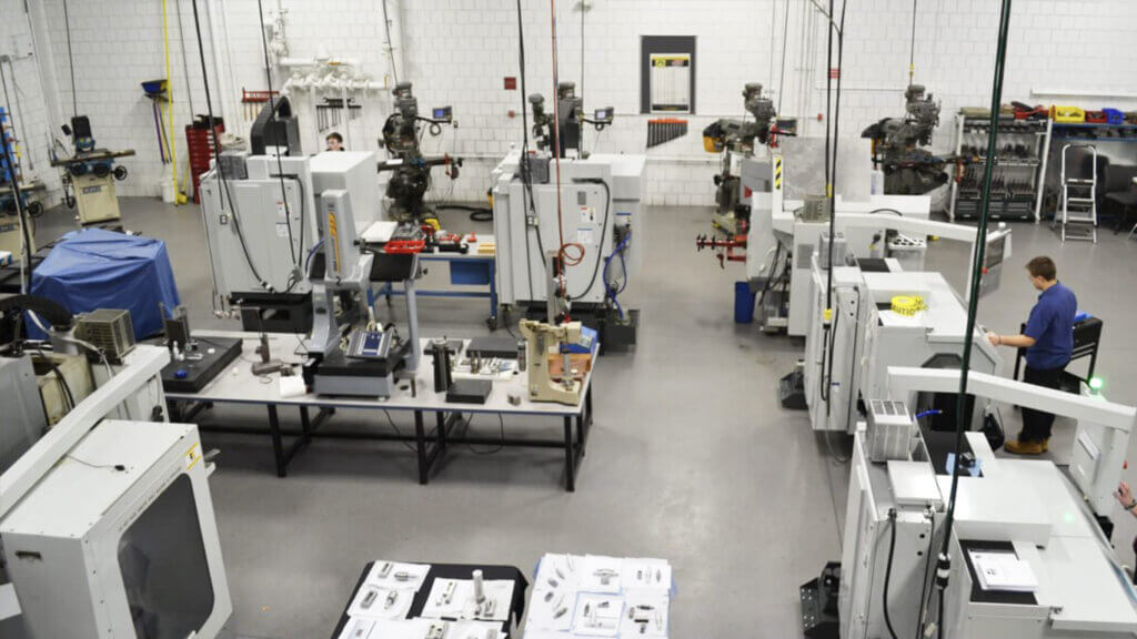 machine-tech-students2